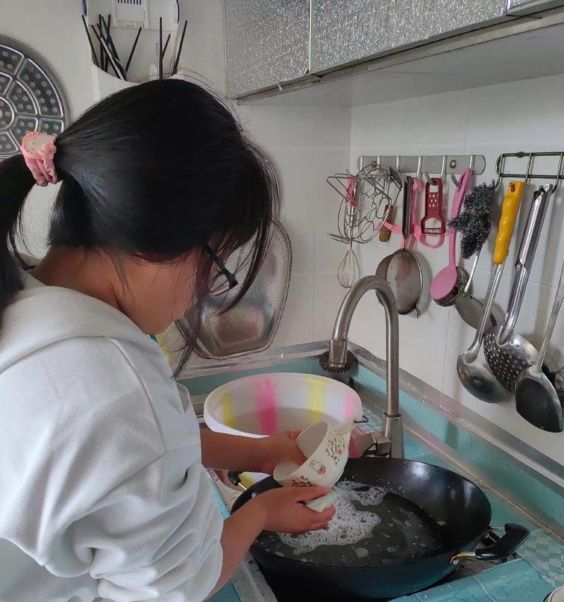 全民超神阿玉出装攻略（掌握阿玉的最佳装备选择，成为绝对强者）