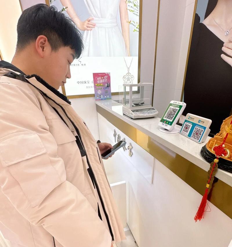 珠宝小魔女出装攻略！（打造最华丽的魔法装扮，展现独特的魔力）